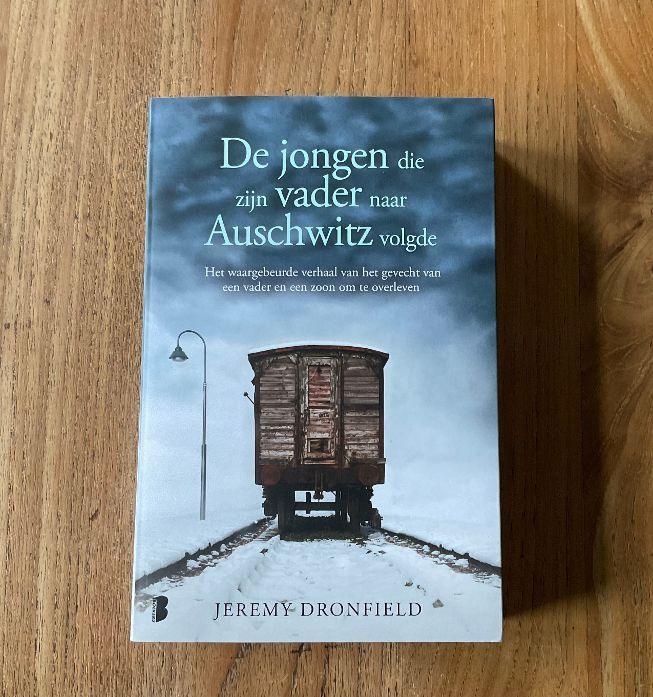 2 boeken Auschwitz waargebeurde verhalen oorlog WOII, Boeken, Oorlog en Militair, Ophalen of Verzenden, Tweede Wereldoorlog, Nieuw