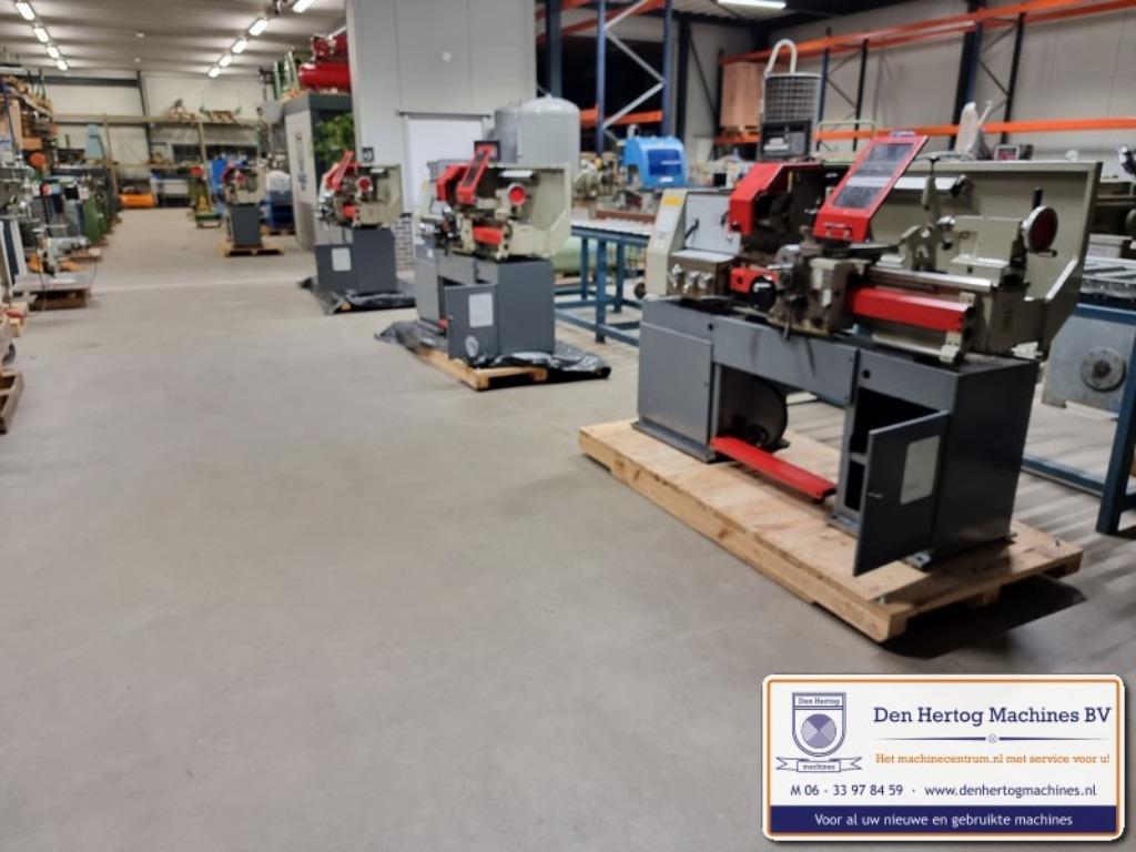 Draaibank lathe HU 310 VAC ZMM CU325 metaaldraaibank 400V, Ophalen, Gebruikt, Metaaldraaibank, 500 tot 1000 mm