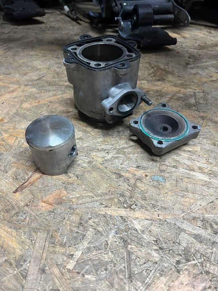 180cc gilardoni cilinder getuned met malossi kop afgedraaid, Ophalen of Verzenden