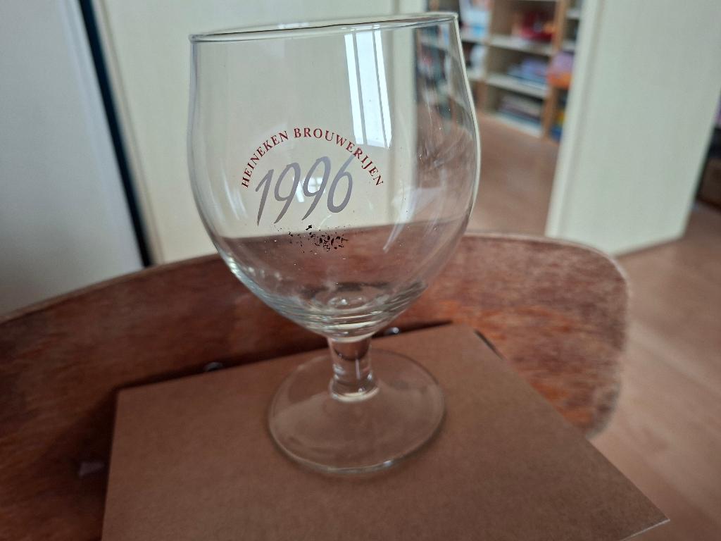 bierglas Heineken Brouwerijen 1996, Verzamelen, Ophalen of Verzenden, Zo goed als nieuw, Glas of Glazen, Heineken