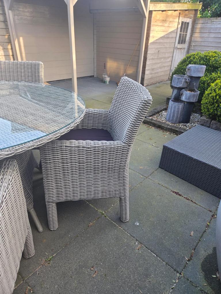 Wicker tuinset met glazen tafel, Tuin en Terras, Ophalen, 4 zitplaatsen, Gebruikt, Eettafel