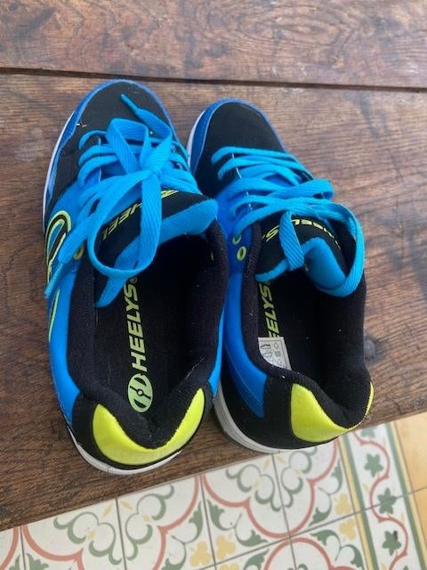 Heelys maat 40, Kinderen en Baby's, Speelgoed | Buiten | Rolschaatsen, Ophalen of Verzenden, Zo goed als nieuw