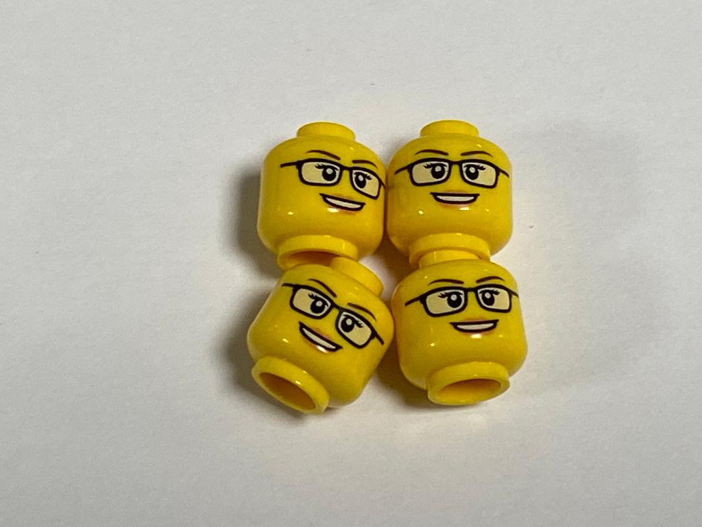 Partij Lego 4x nieuwe geel hoofd vrouwelijk met bril en lach