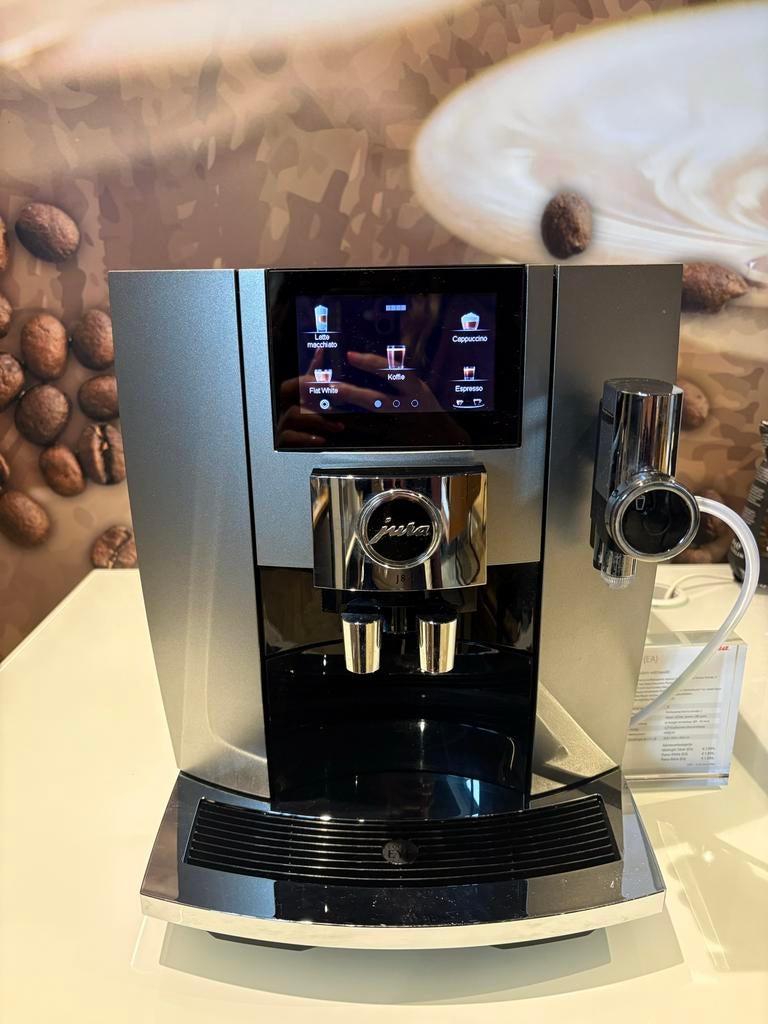 JURA J8 Midnight Silver koffiemachine demo, Ophalen of Verzenden, Zo goed als nieuw, Koffiemachine, Koffiebonen