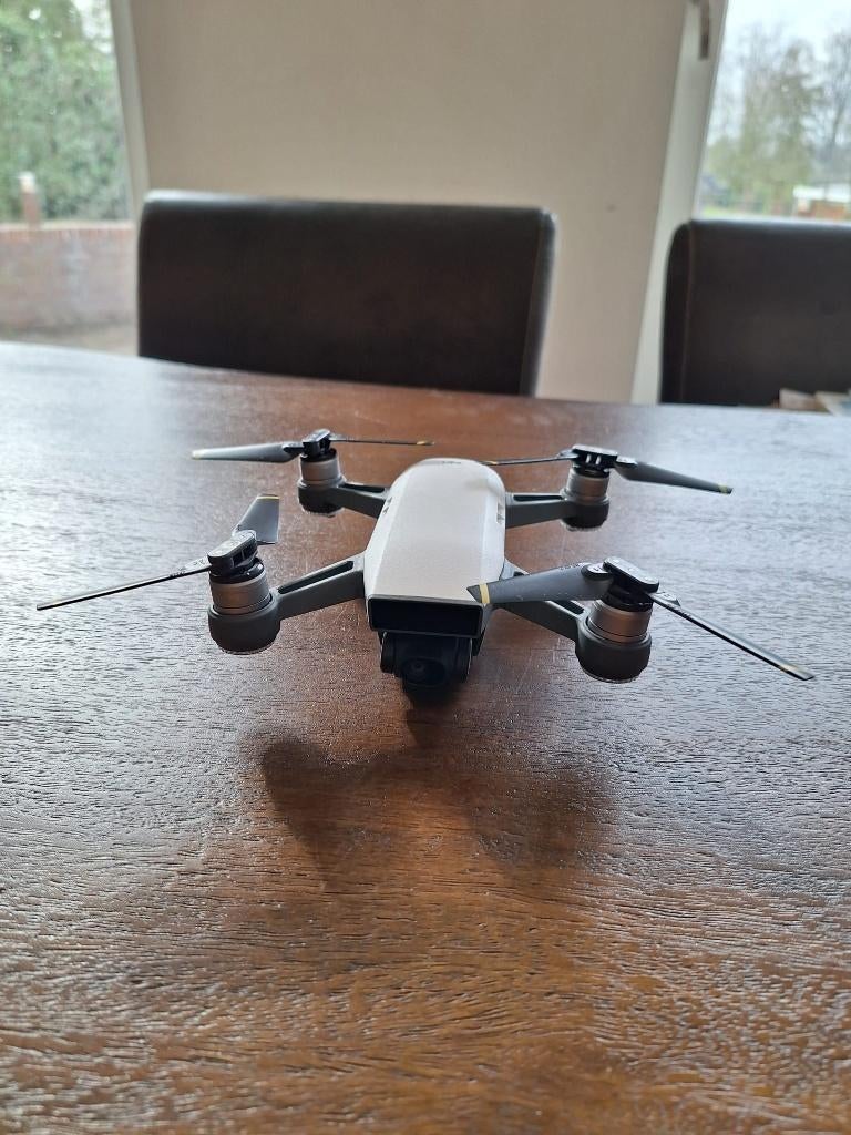 DJI Spark Fly More Combo, Ophalen, 30 tot 45 minuten, Cameradrone, 100 tot 1000 meter