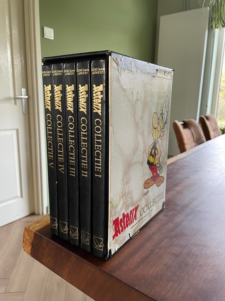 Asterix collectie hardcover  5 boeken Lekturama, Boeken, Complete serie of reeks, Ophalen, Gelezen