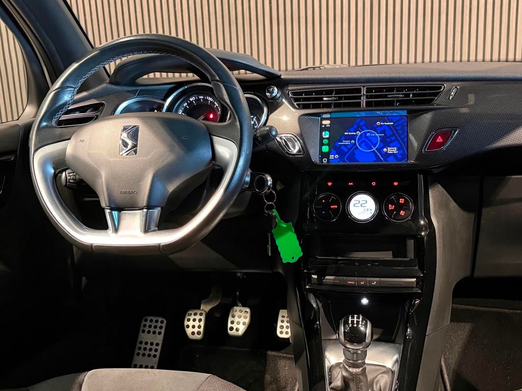 Citroën DS 3 1.2 PureTech Connected Chic | Carplay |Navi |, Voorwielaandrijving, Stof, Gebruikt, 1199 cc