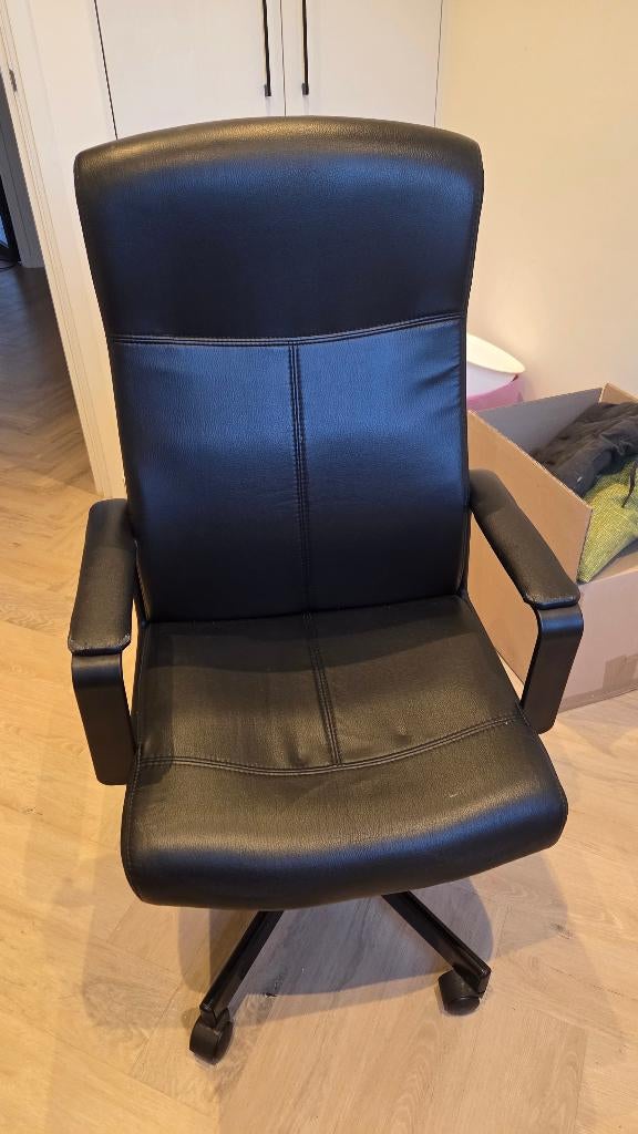 Comfortable Black Office Chair – Good Condition, Ophalen, Gebruikt, Zwart, Balstoel