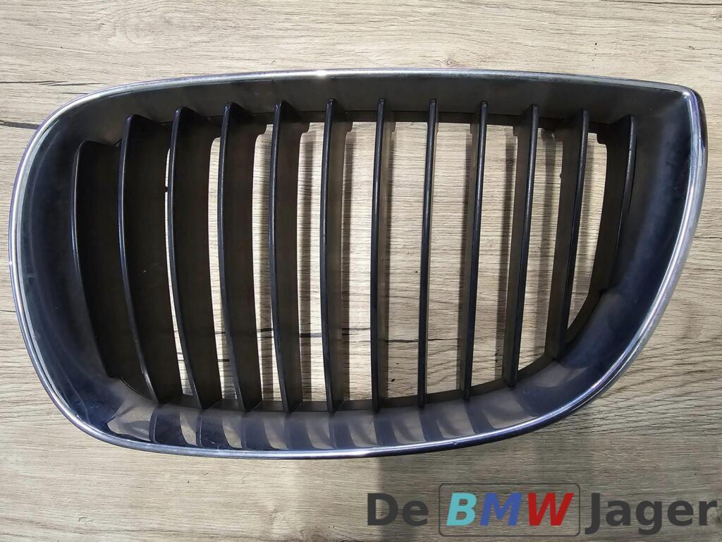 Grill links zwart chroom BMW 1-serie E81 E87  51137077129, Gebruikt, Ophalen of Verzenden, BMW, BMW
