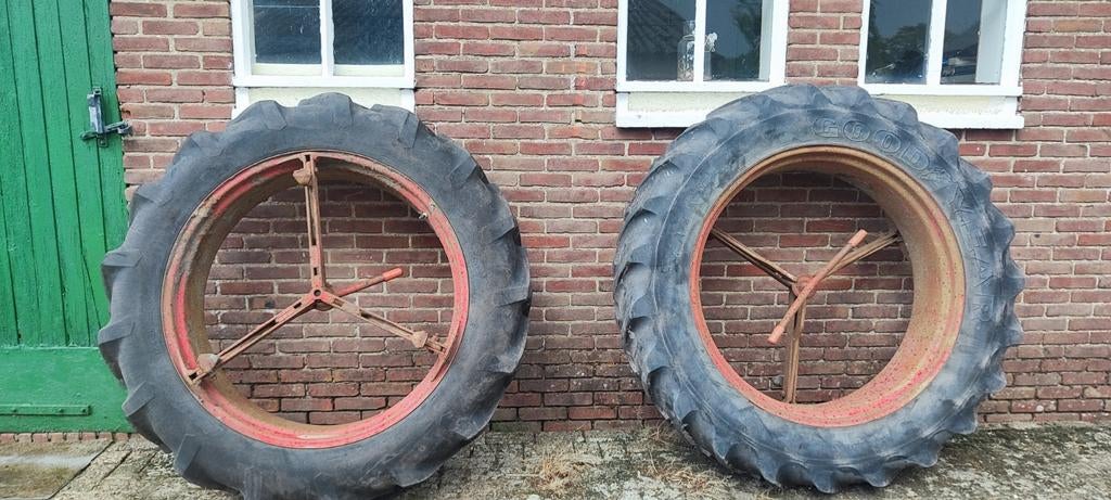 Tractorbanden voor dubbellucht, Zakelijke goederen, Agrarisch | Onderdelen | Banden, Velgen en Assen, Ophalen