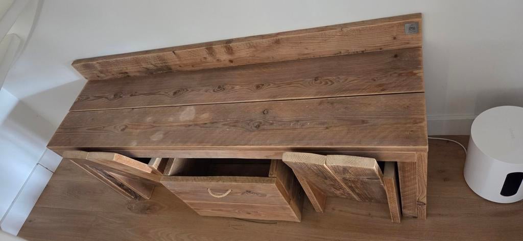 Steigerhouten kinderbureau met kist en 2 stoeltjes, Ophalen, Gebruikt, Tafel(s) en Stoel(en)