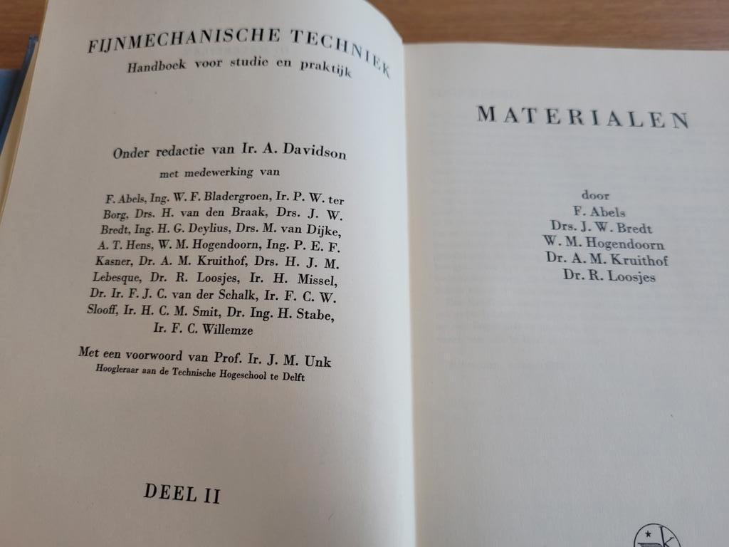 Handboek Fijnmechanische Techniek Deel II - Materialen, Ophalen of Verzenden, Gelezen, Werktuigbouwkunde, Ir. A. Davidson (redactie), F. Abels, J.W. Bredt e.a.