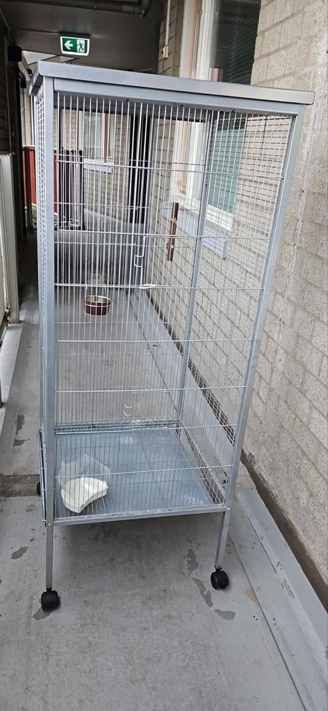 Mooie Grote Vogelkooi, Dieren en Toebehoren, Ophalen, Zo goed als nieuw, Metaal, Vogelkooi