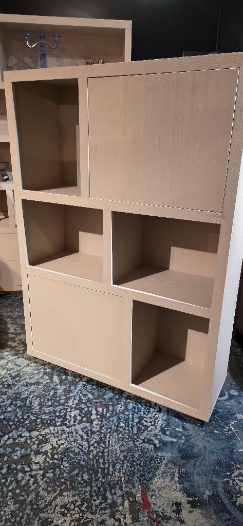 Kabinet / Vakkenkast 2-drs – Taupe 170x120cm Showmodel, Huis en Inrichting, Kasten | Wandmeubels, Bornsestraat 31, Ophalen of Verzenden