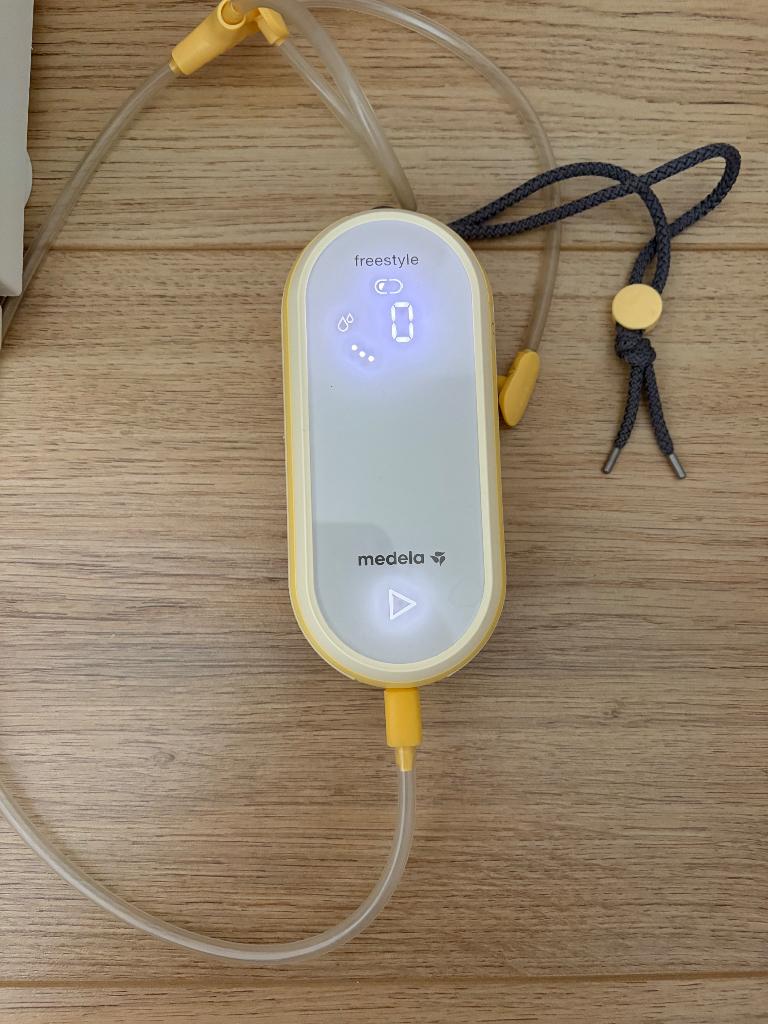 Medela kolf, Kinderen en Baby's, Ophalen of Verzenden, Gebruikt, Borstkolf