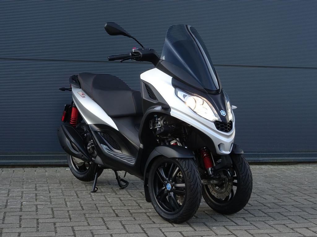 *VERKOCHT* PIAGGIO MP3 300 HPE Sport (bj 2023) 944 km, Scooter, Onbekend, Onbekend, Minimaal motorrijbewijs A2