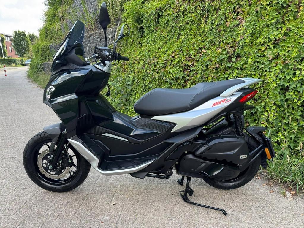 Aprilia SR GT 200 Sport NIEUW STAAT 1.750km BETAAL met in3 - foto 2