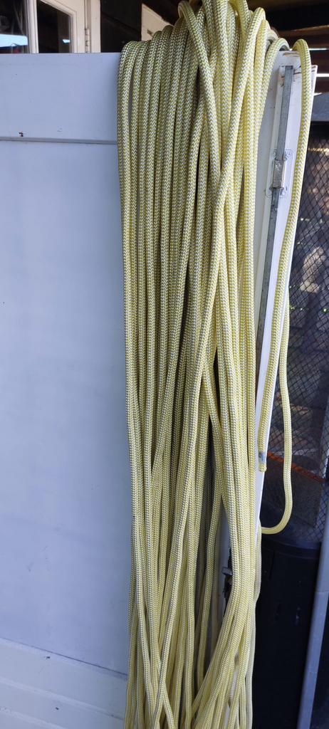 Klimtouw touwtechniek, 200m PETZL, Ophalen of Verzenden, Zo goed als nieuw, Klimsport-accessoire