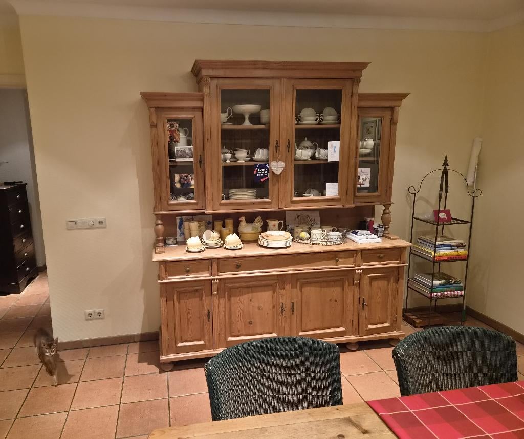 Landelijke Bourgondische keukenkast buffetkast, Huis en Inrichting, Kasten | Buffetkasten, Ophalen, Gebruikt, Met deur(en), 200 cm of meer