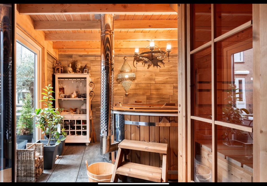 Finse sauna, Ophalen, Zo goed als nieuw, Complete sauna