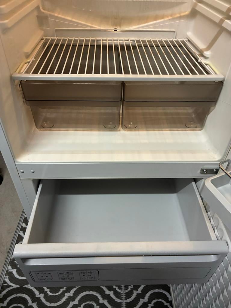 Bosch Koelkast met Vriezer - Zeer Koud, Ophalen, 150 tot 200 liter, Gebruikt, 140 tot 160 cm