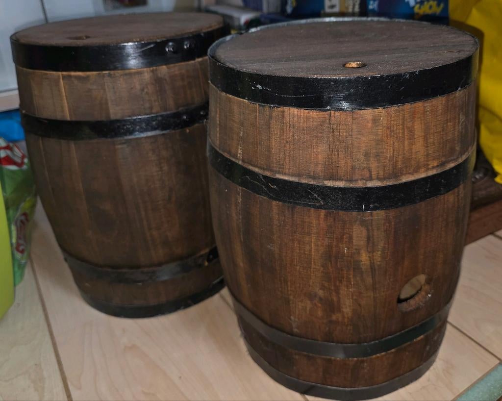 2 houten vaten, Minder dan 75 liter, Ophalen of Verzenden, Zo goed als nieuw, Hout