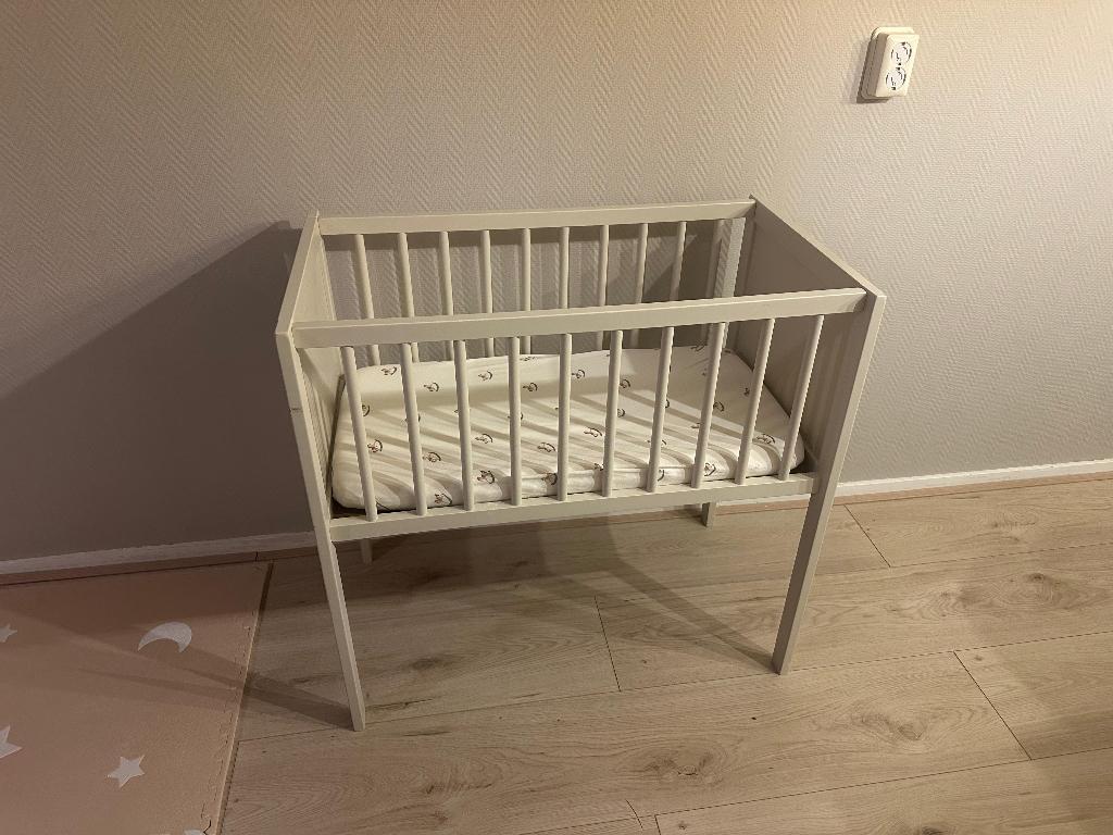 Wieg, Ophalen, Zo goed als nieuw, Wieg