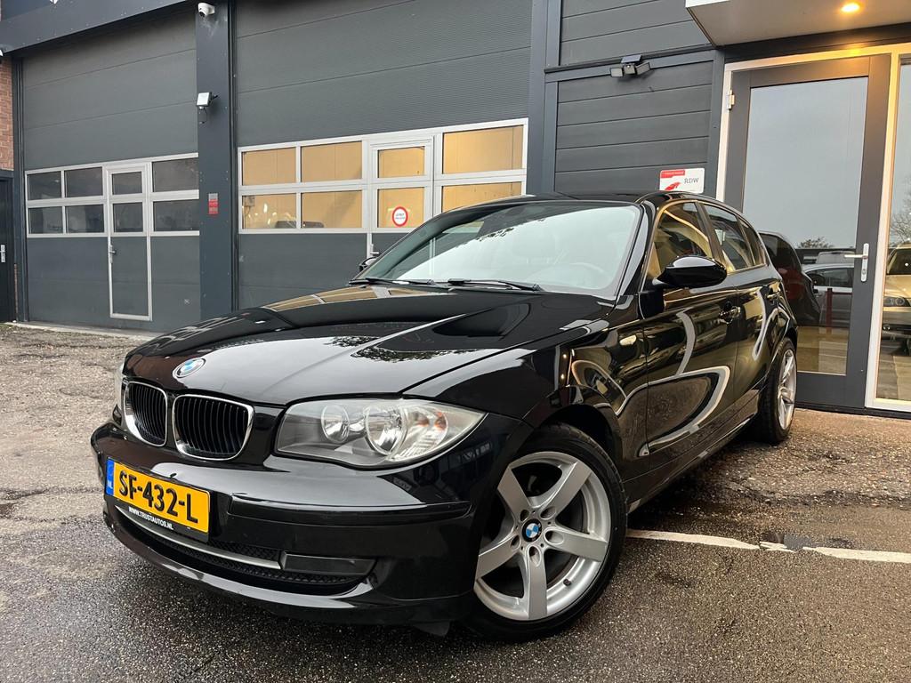BMW 1-serie 116i Introduction|PDC|NAVI|STOEL.VERW|CLIMATRONI, Auto's, BMW, 1-Serie, Achterwielaandrijving, Gebruikt, 1599 cc