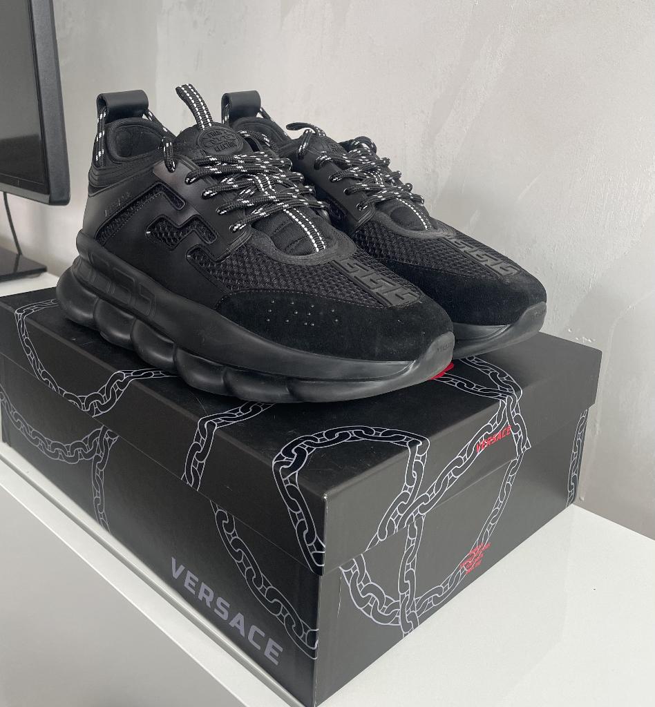 Versace Chain Reaction Sneakers – Maat 43, Zwart, Ophalen of Verzenden, Versace, Sneakers of Gympen