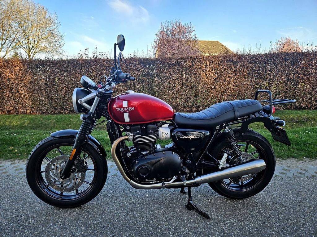 Triumph Street Twin 900 Abs 2018 Zijtassen 1556 Km Topstaat, Motoren, Motoren | Triumph, 2 cilinders, Onbekend, Meer dan 35 kW