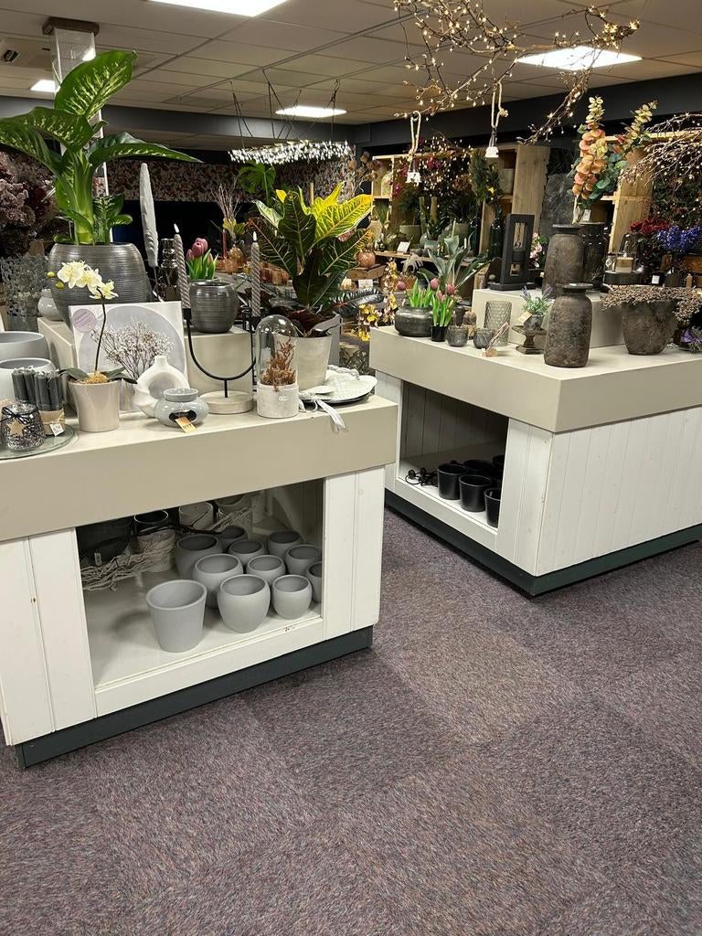 Presentatieblokken / Winkelmeubilair (exclusief spullen), Ophalen, Gebruikt