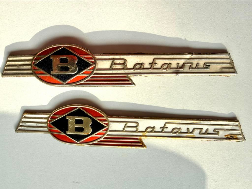Batavus oldtimer bromfiets tankembleem links - gebruikt, Fietsen en Brommers, Ophalen of Verzenden, Gebruikt, Tank