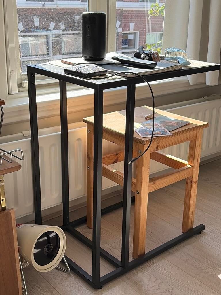 IKEA laptoptafel zwart - Compact en stijlvol, Ophalen, Gebruikt