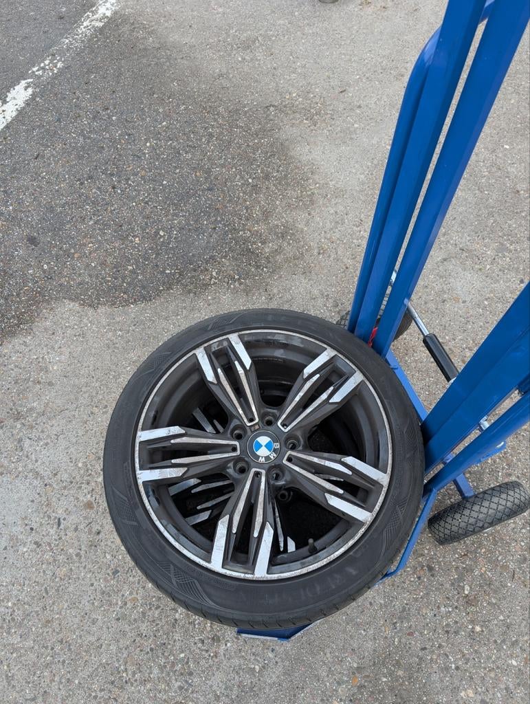 Originele 18 inch BMW M velgen met banden, Auto-onderdelen, Banden en Velgen, Banden en Velgen, 18 inch, Personenwagen, Gebruikt