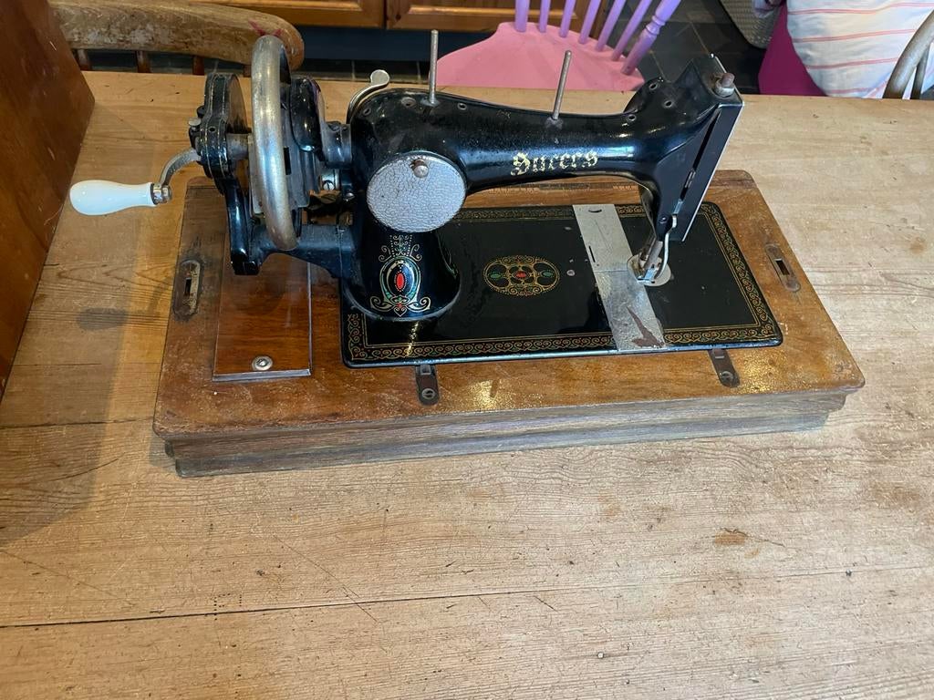 Naaimachine antiek Succes, Antiek en Kunst, Ophalen