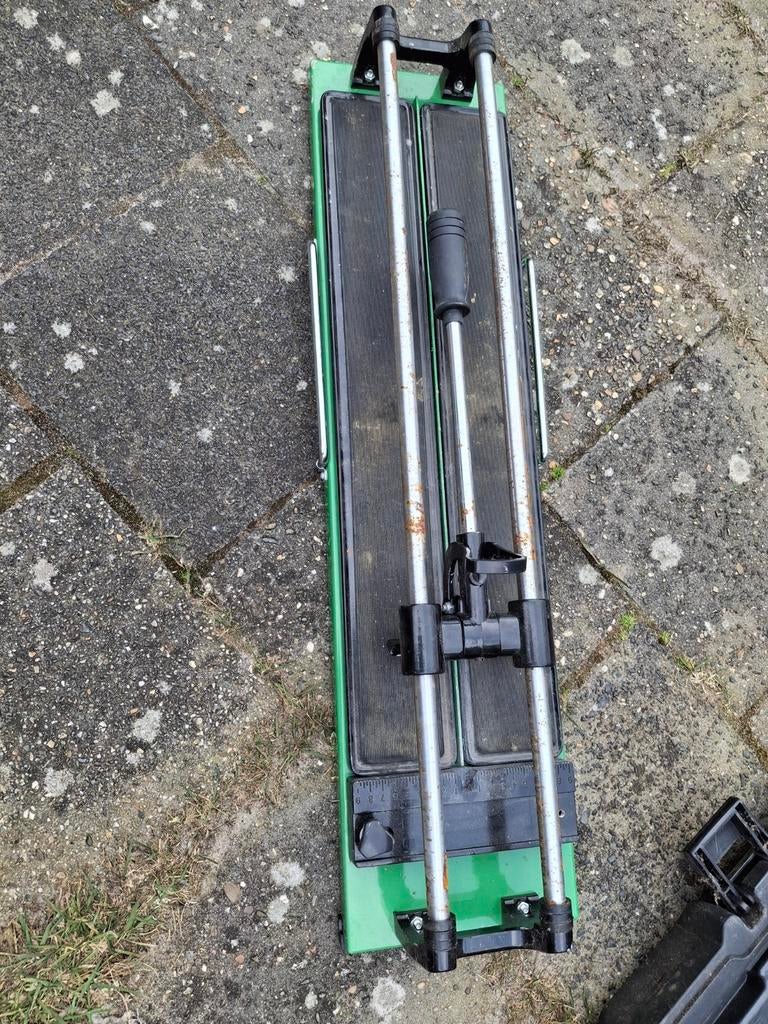 Tegelsnijder, Ophalen of Verzenden