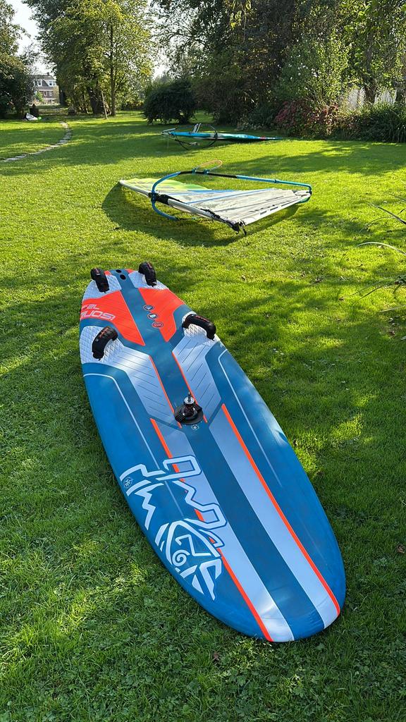 Starboard iSonic 72 CarbonReflex Edition, Watersport en Boten, Windsurfen, Zo goed als nieuw, Plank, Minder dan 5 m², Ophalen