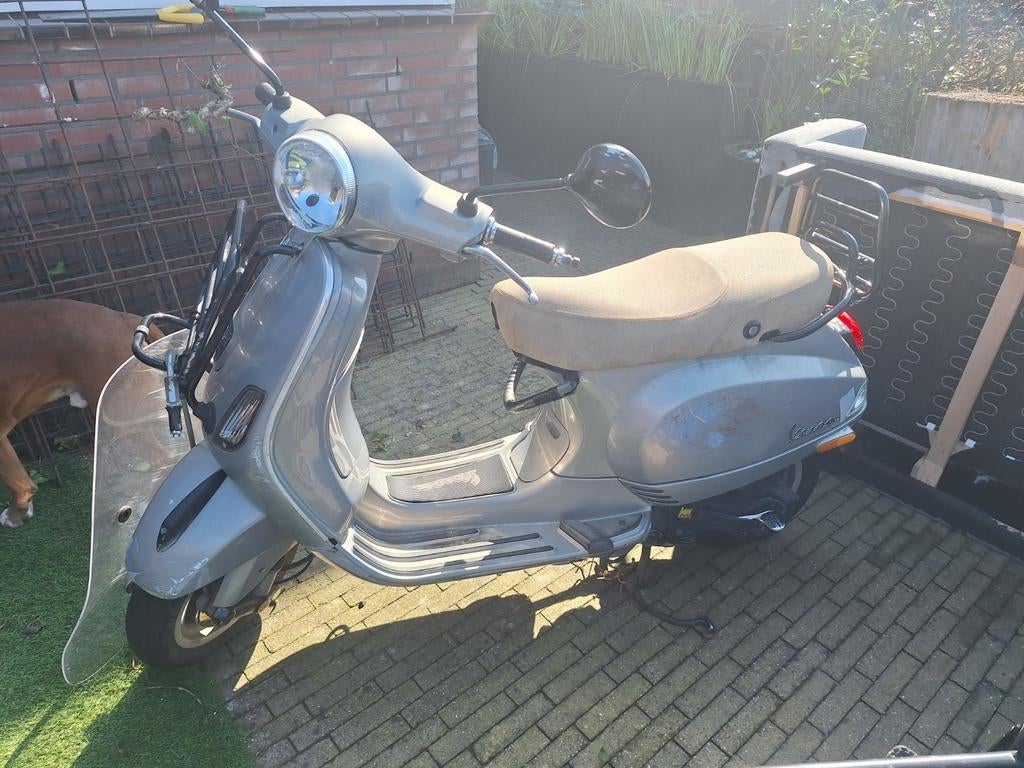 Vespa scooter grijs, Ophalen of Verzenden, Gebruikt