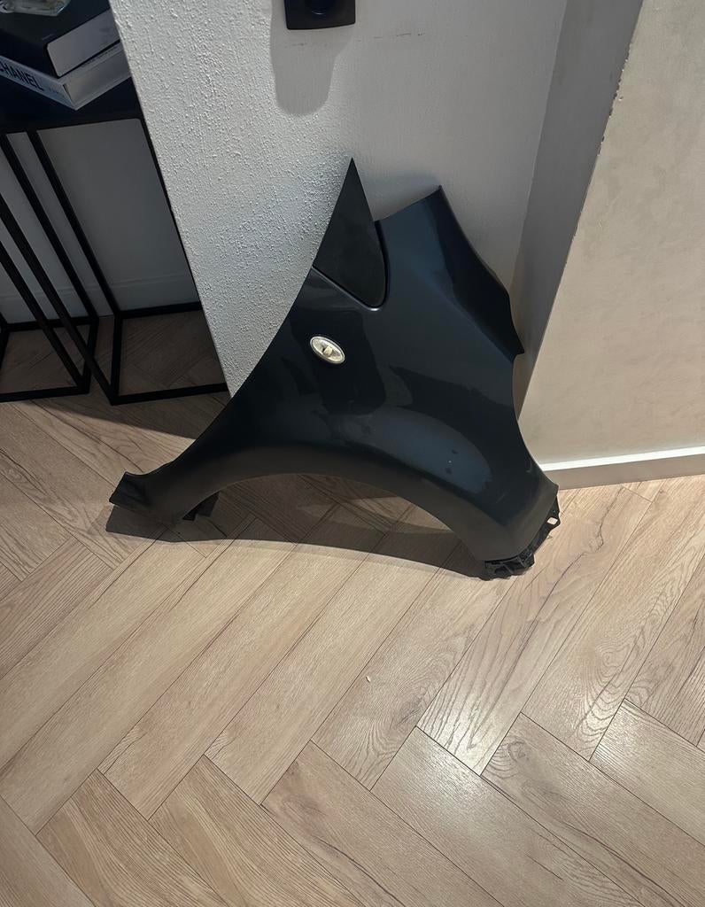 Origineel twee Rechts spatborden voor C1 of Peugeot 107, Auto-onderdelen, Carrosserie en Plaatwerk, Ophalen of Verzenden, Rechts