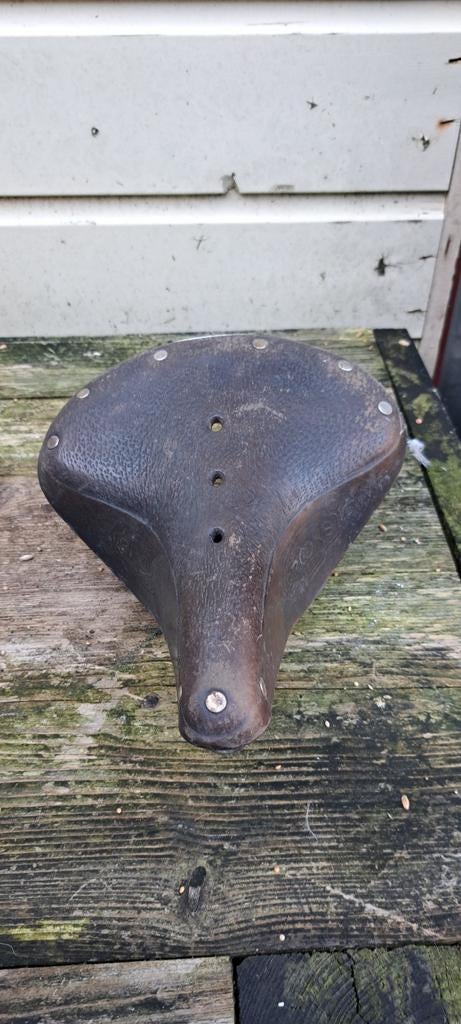 Leren antieke zadel., Ophalen, Zadel