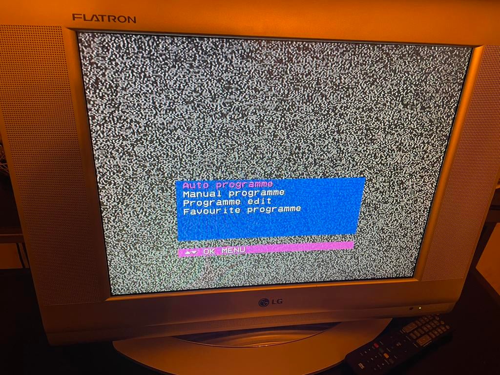 LG flatron RZ-20LA31, Gebruikt, 50 Hz, Ophalen of Verzenden, 40 tot 60 cm