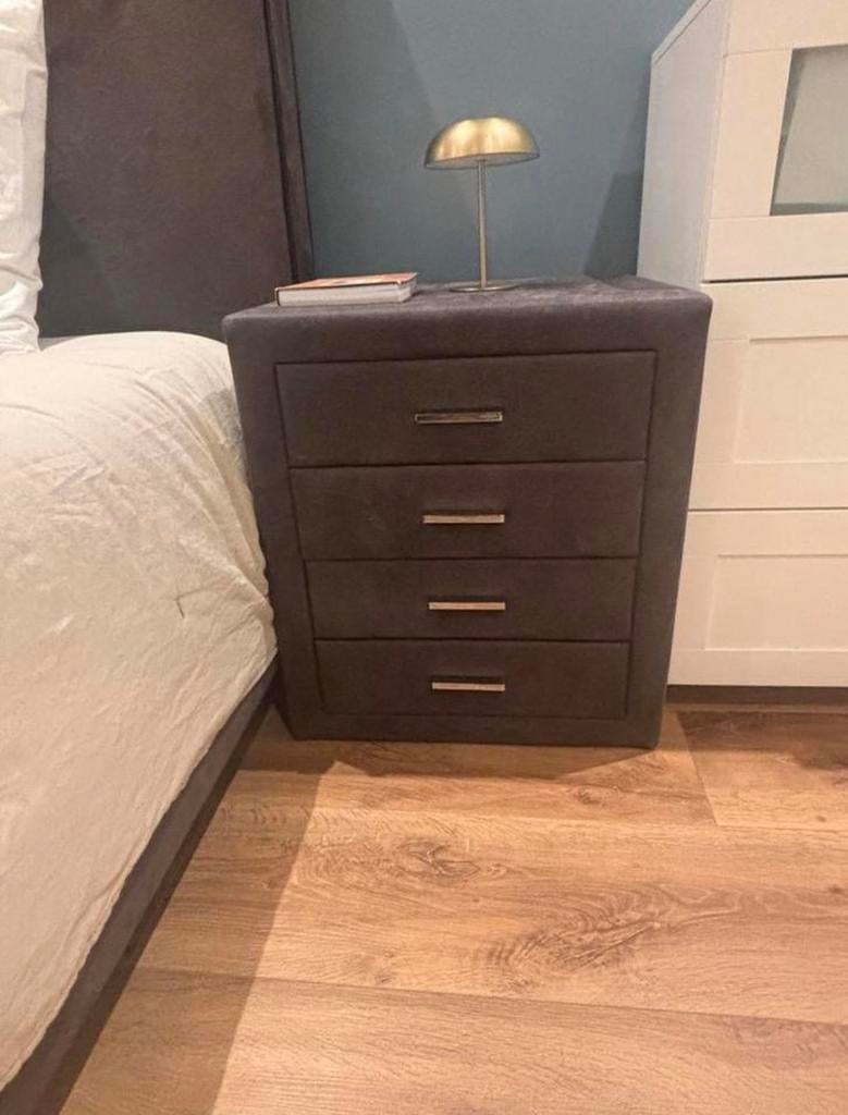 Serta nachtkastjes 2 stuks, Ophalen, Overige materialen, Gebruikt, Minder dan 45 cm