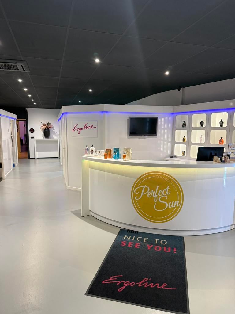 Zonnestudio overname te koop inboedel ergoline Roermond, Ophalen of Verzenden