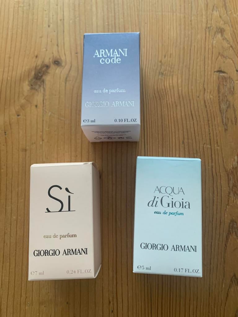 Georgio armani parfum  MINI’s, Ophalen of Verzenden, Zo goed als nieuw