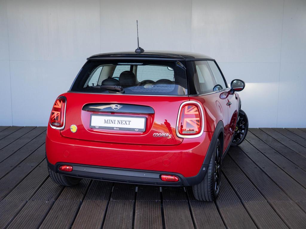 MINI Electric Classic + Stuur & Stoelverwarming + Camera + C, Auto's, Mini, Stof, 4 stoelen, Mini Electric, Origineel Nederlands