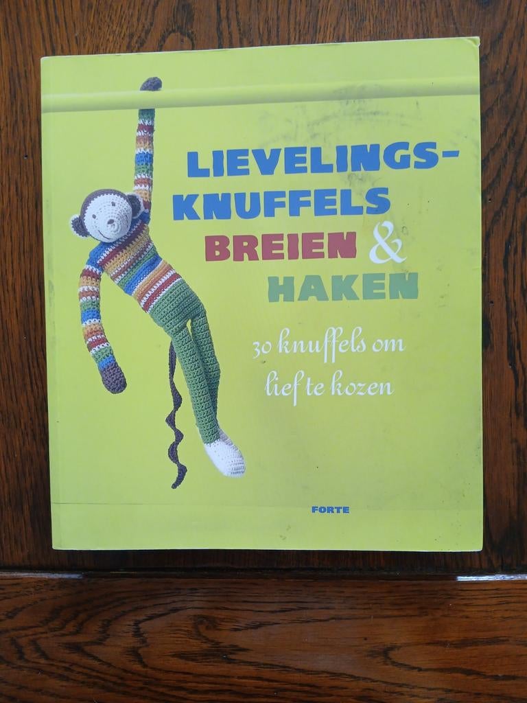 Knuffels Breien en haken, Ophalen of Verzenden, Zo goed als nieuw, Breien of Haken, Patroon of Boek
