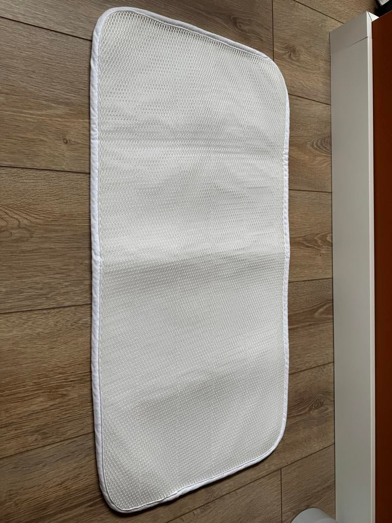 Aerosleep matrasbeschermer 80x40 zo goed als nieuw, Jongetje of Meisje, Wit, Overige typen, Ophalen of Verzenden