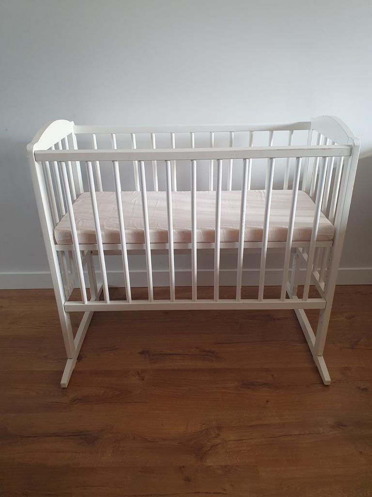 Petit Amelie 3-in-1 Co-sleeper Schommelwieg Wit, Ophalen, Gebruikt, Wieg