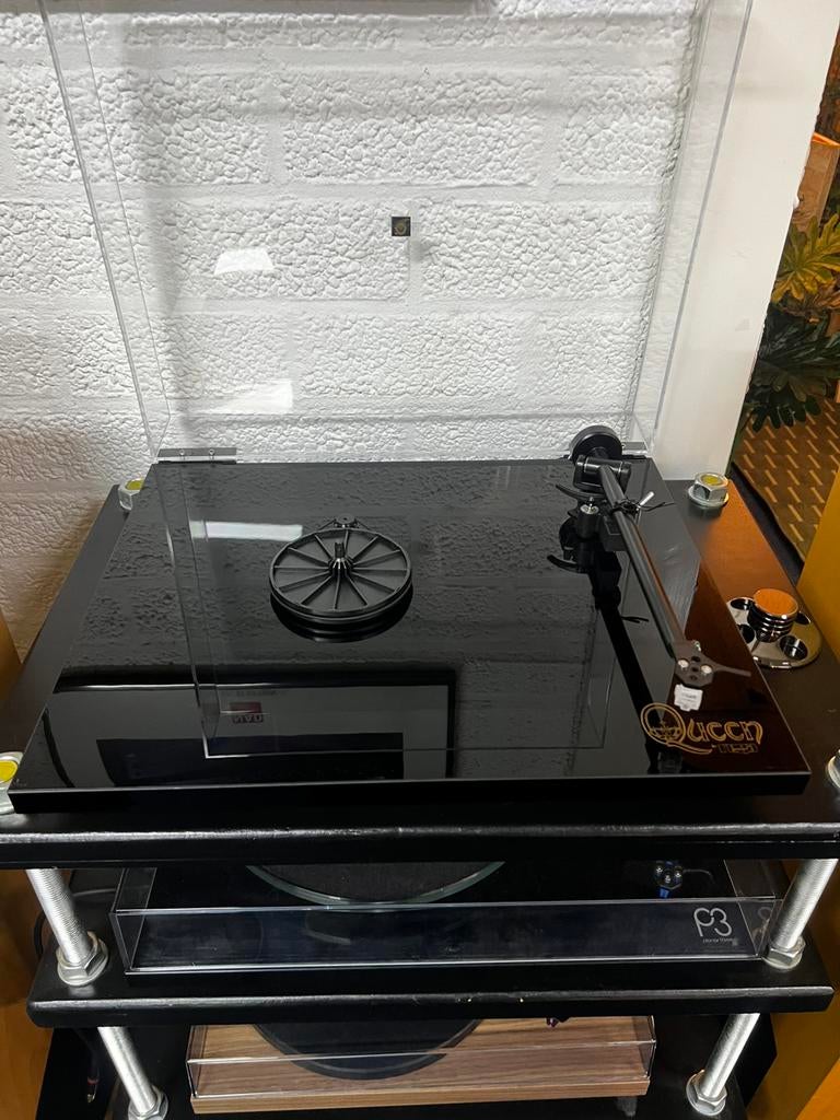 Rega Queen Limited Edition platenspeler, Audio, Tv en Foto, Overige merken, Ophalen of Verzenden, Zo goed als nieuw, N.v.t