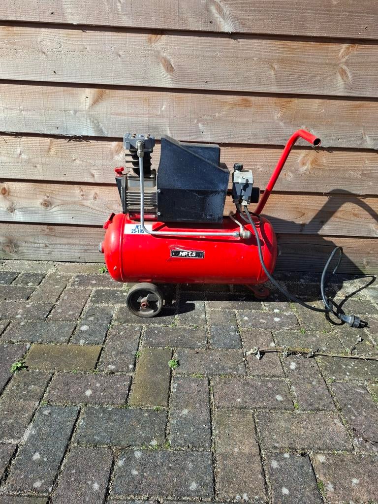 Compressor, Doe-het-zelf en Verbouw, Gebruikt, Ophalen of Verzenden, Minder dan 200 liter/min, Minder dan 25 liter